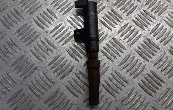 Renault Megane II Spark distributor 7700875000
