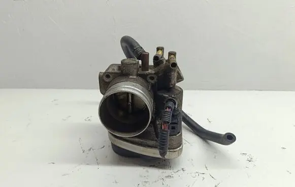 Volkswagen Golf V Throttle valve 06A133062AB 04447 A2C53042125
