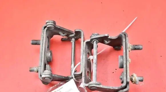 Mazda Tribute Tailgate/trunk/boot hinge YL84-7842900-AG