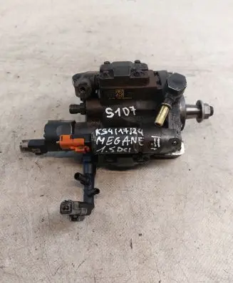 Renault Megane II Fuel injection high pressure pump 5WS40153A2C