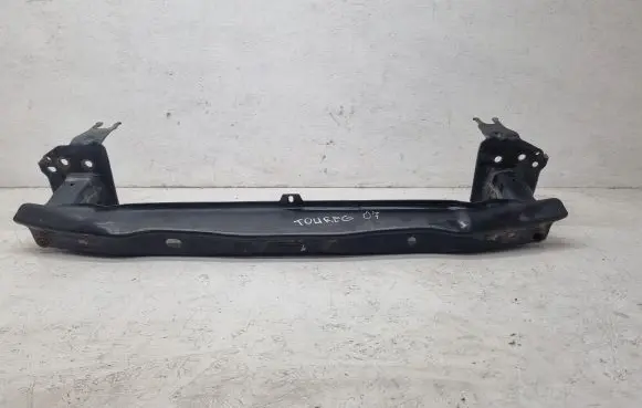Volkswagen Touareg I Front bumper cross member 7L0807109