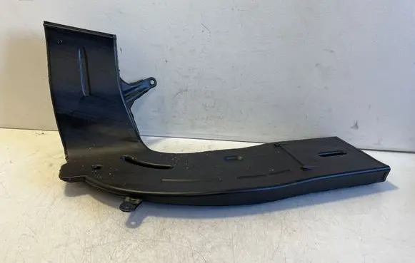 BMW X6 F16 Cabin air duct channel 7148529