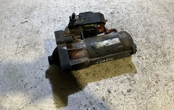 Renault Trafic II (X83) Starter motor