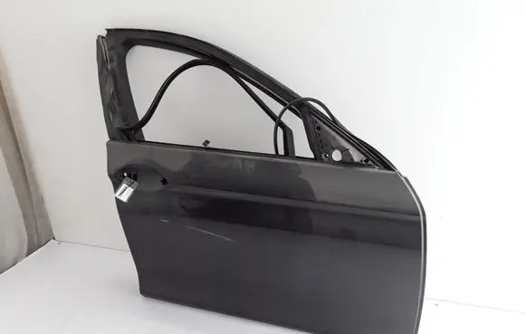 Door (2 Door Coupe)