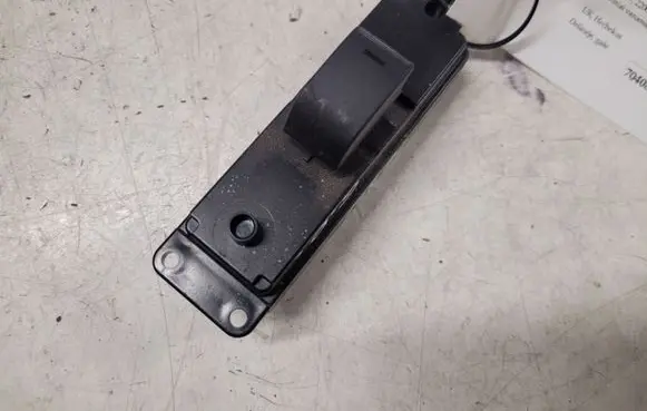 Mazda 6 Electric window control switch GS1D66380 03124610