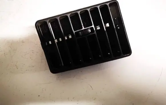 Volkswagen PASSAT B3 Dash center air vent grill 357819719