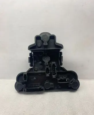Volkswagen Golf III Tail light bulb cover holder 1H6945257