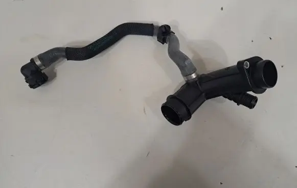 BMW X6 G06 Engine coolant pipe/hose 5A37138 7536484