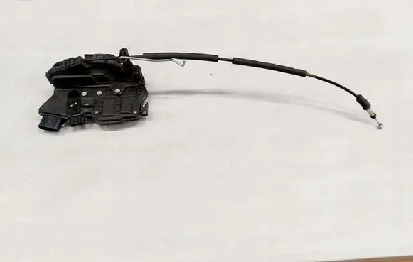 KIA Soul Front door lock 81320-2K100
