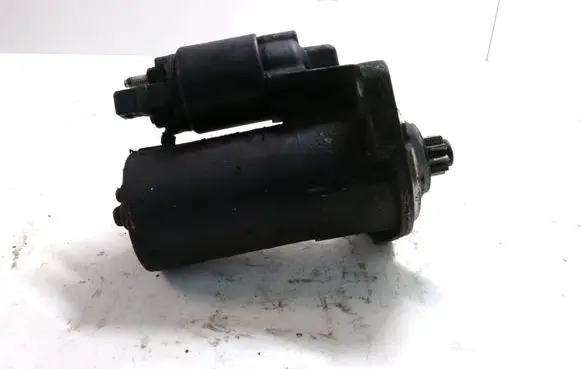 Volkswagen Golf IV Starter motor 0001121006