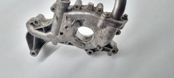 Ford Mustang VI Oil pump 7T4B6621BA
