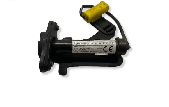 BMW X6 F16 Bonnet Pedestrian Airbag Actuator 7326019