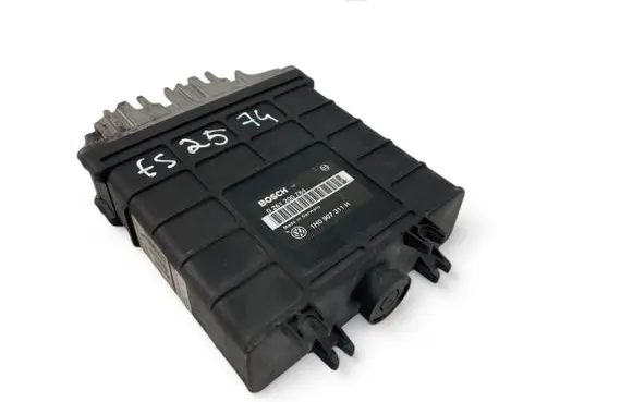 Volkswagen Golf III Engine control unit/module ECU 1H0907311H 0261200784