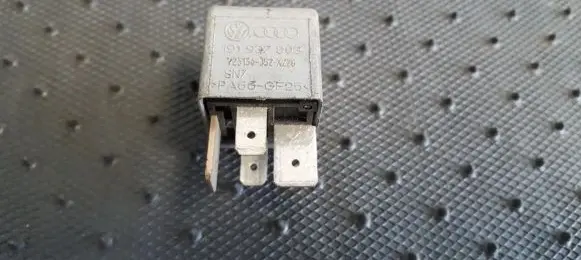 Volkswagen Fox Other relay 191937503 V23134-J52-X228