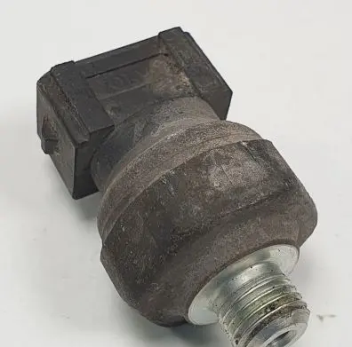 Volvo XC90 Air conditioning (A/C) pressure sensor 8623270