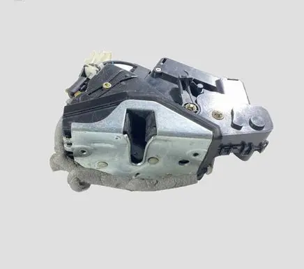 BMW 3 E46 Front door lock 242FTR