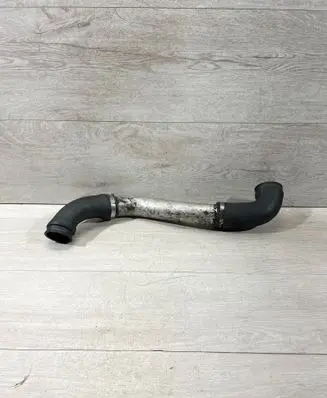 BMW 5 E39 Intercooler hose/pipe 2247967