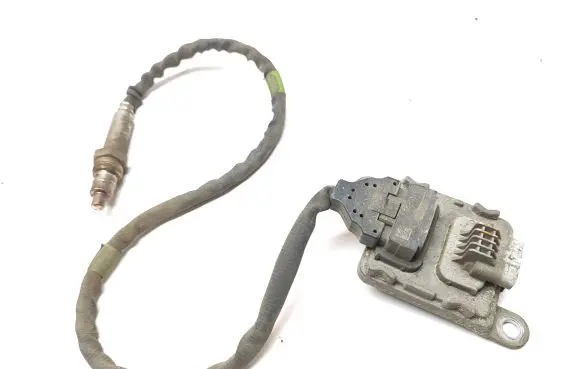 Renault Trafic III (X82) Lambda probe sensor 227905433R A3C0143410002 4021905031717