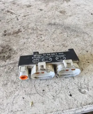 Coolant fan relay