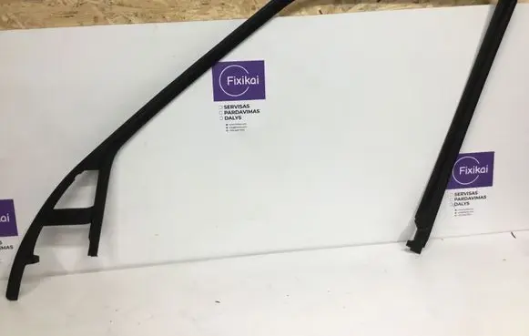Land Rover Range Rover Sport L320 Front door window/glass frame EJN000100
