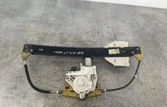 Audi A6 S6 C6 4F Rear door window regulator with motor 