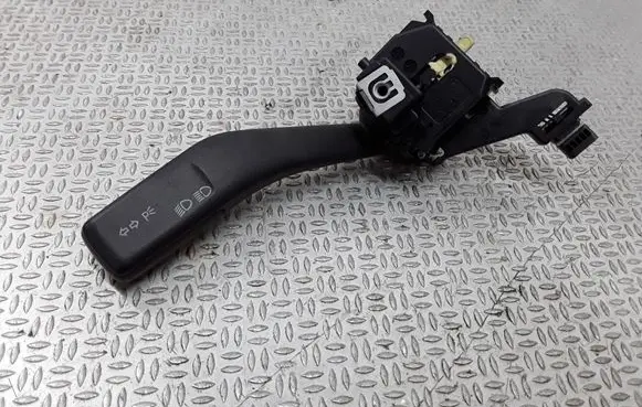 Volkswagen Eos Indicator stalk 1K0953513