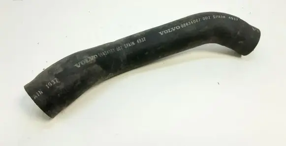 Volvo XC90 Engine coolant pipe/hose 08634067