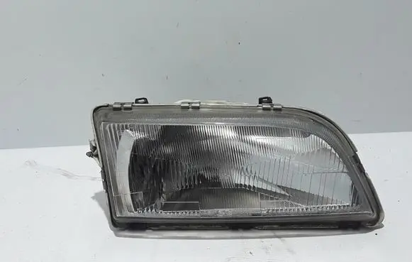 Volvo S40, V40 Headlight/headlamp 3345703