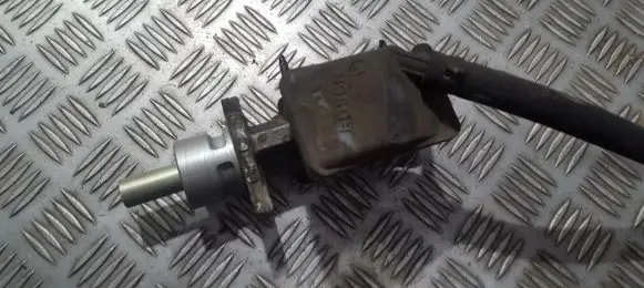 Citroen Xsara Picasso Master brake cylinder 21028799