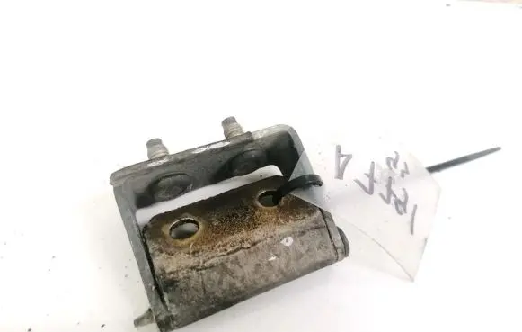 Nissan Primera Tailgate/trunk/boot hinge