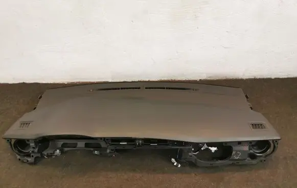 Toyota Auris E180 Dashboard