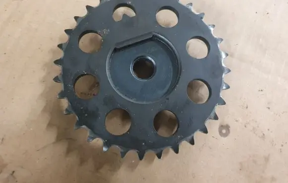 Volkswagen Golf III Timing chain sprocket 021109569