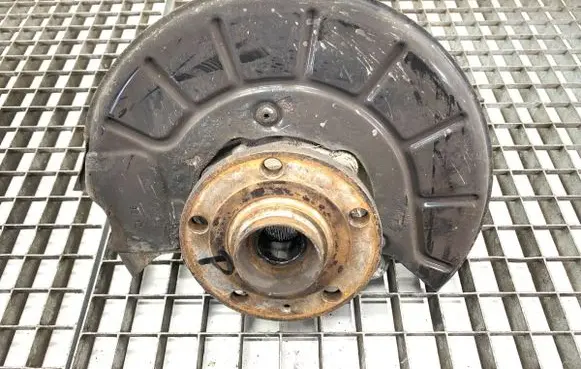 Seat Alhambra (Mk2) Front wheel hub spindle knuckle 