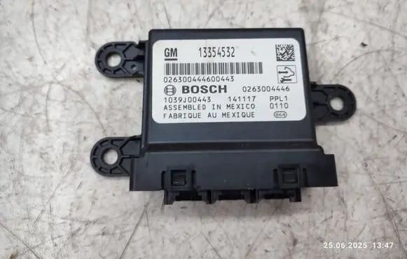 Opel Insignia A Parking PDC control unit/module 13354532