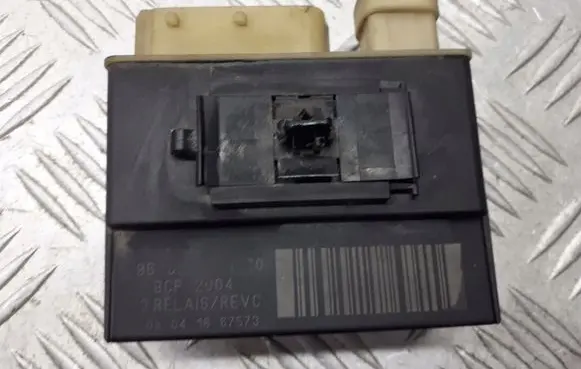 Citroen C5 Coolant fan relay 9652021180