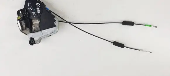 Suzuki Kizashi Front door lock 