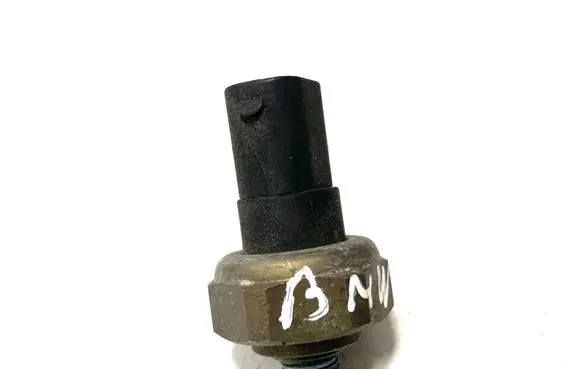 BMW 3 E46 Air conditioning (A/C) pressure sensor 8370623 4990007111