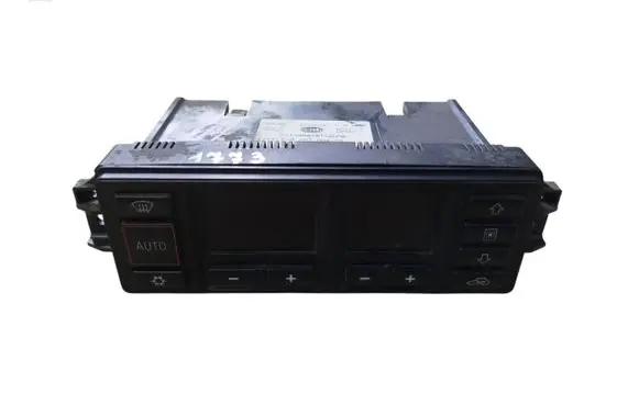 Audi A4 S4 B5 8D Climate control unit 8L0820043M