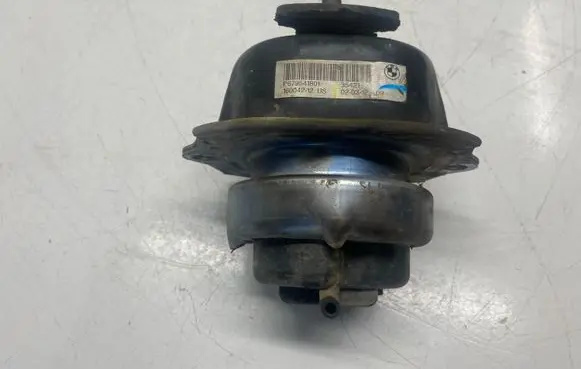 BMW X5 E70 Engine mount bracket 16004212