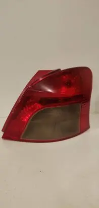 Toyota Yaris Tailgate rear/tail lights