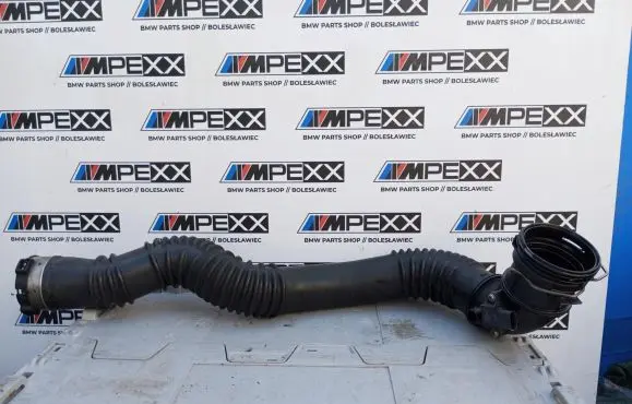 BMW 5 F10 F11 Intercooler hose/pipe 7612091
