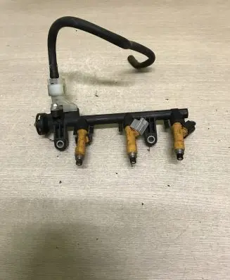 Toyota Yaris Fuel injectors set 
