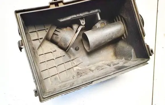 Seat Cordoba (6K) Air filter box