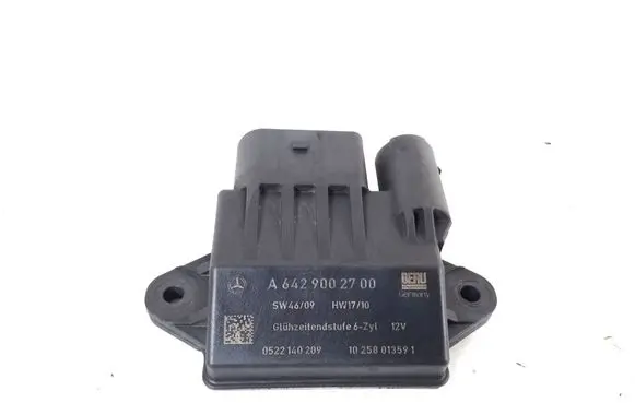Mercedes-Benz R W251 Glow plug pre-heat relay A6429002700