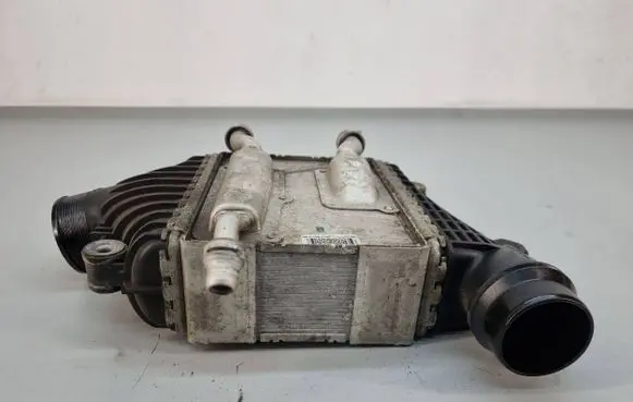 Jaguar F-Pace Intercooler radiator GX736K775AE