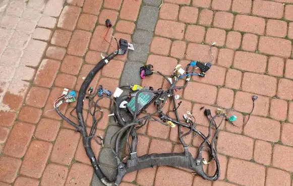 Opel Astra K EUR ISO radio connector 