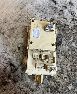 Toyota Avensis T250 Fuse box set 82641CA010F
