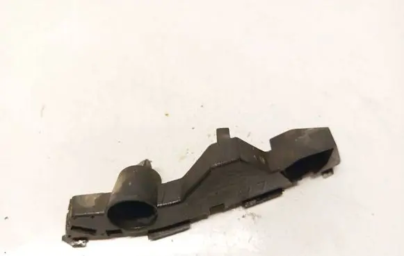 Mazda CX-7 Front bumper mounting bracket EH14500U1