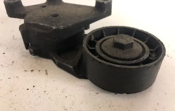 Ford Focus C-MAX Alternator belt tensioner 