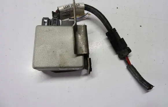 Nissan Note (E12) Power steering control unit/module 8200973738